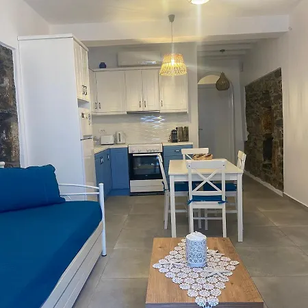 Bianco Blue Apartment